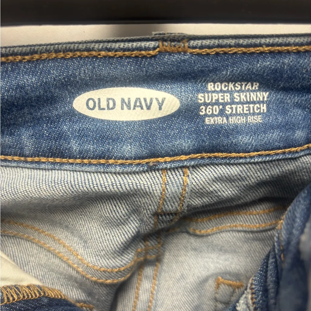 Old Navy High-Waisted Rockstar 360° Stretch Super Skinny Ankle Jeans Size 12 - Image 6
