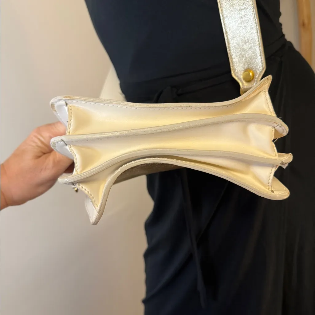 Vittoria Napoli Italy Leather Purse Bag Crossbody Gold Ivory EUC - Image 10