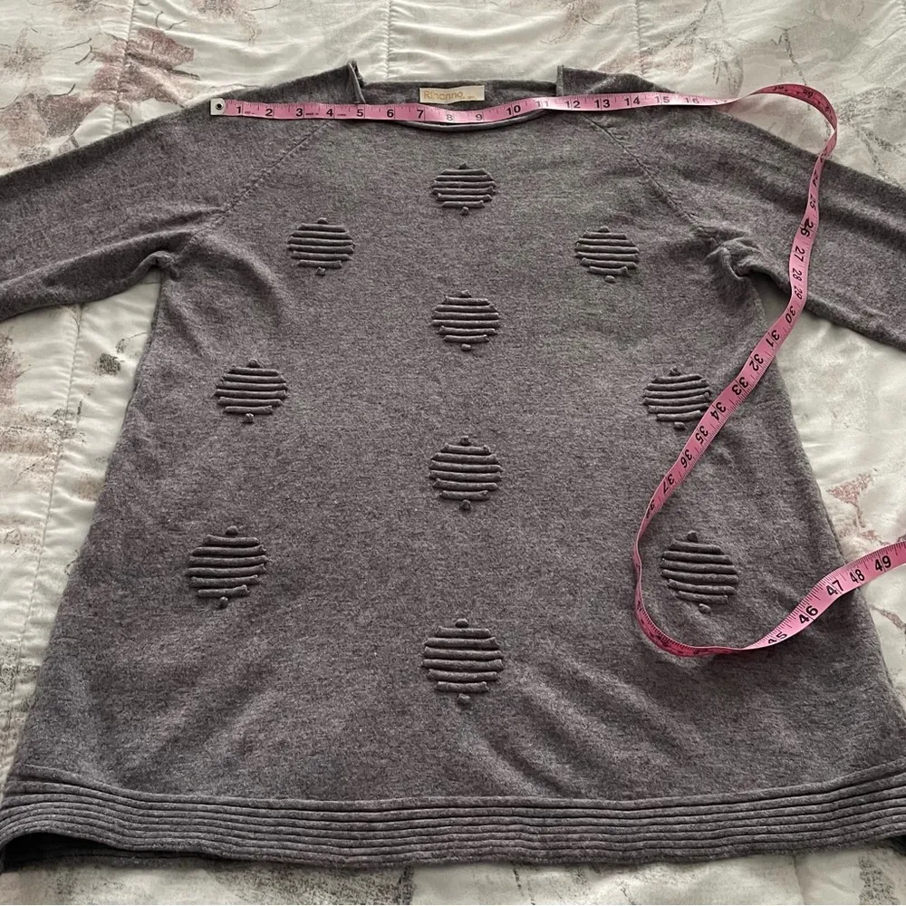 Rihanna cashmere blend purple cube detailing sweater size XXL luxury square neck - Image 7