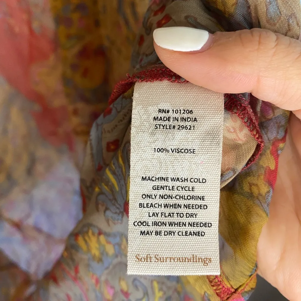 NWOT  paisley floral sequins kimono cardigan - Image 5