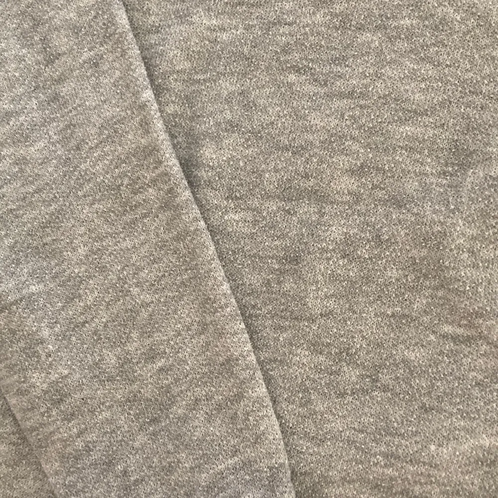 Forever 21 Basic Comfy Grey Crewneck Sweater Loungewear Athleisure Small EUC - Image 3
