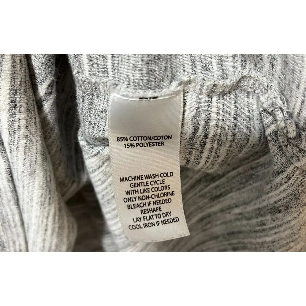 Athleta Women's Long Sleeve Gray T-Shirt Size Small Front Pocket Cozy Athleisure - Image 4