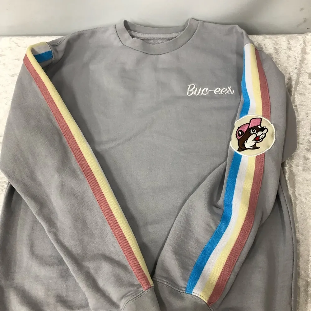 Buc-ee's Buc-ee’s Striped crew neck sweater Sweatshirt Size small - Image 7