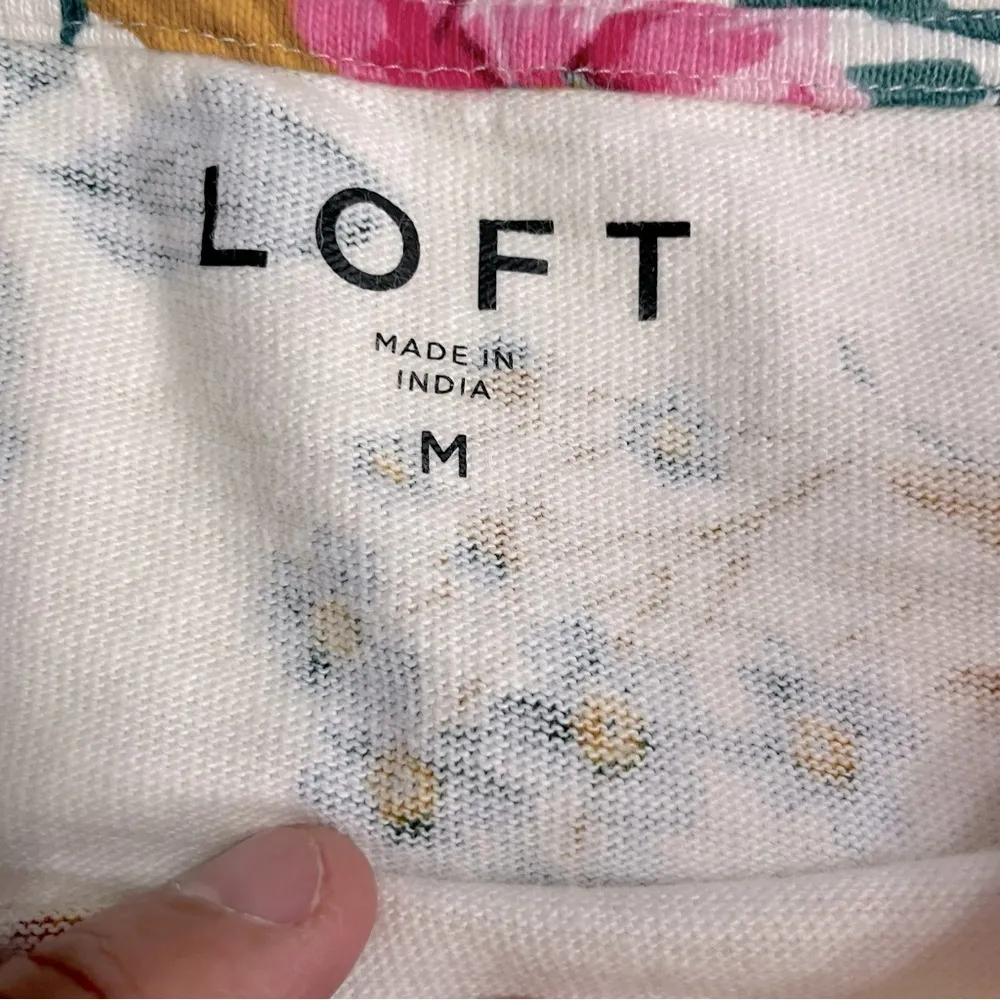 LOFT Women's All over Floral shirt size M Pink Size M - Image 8