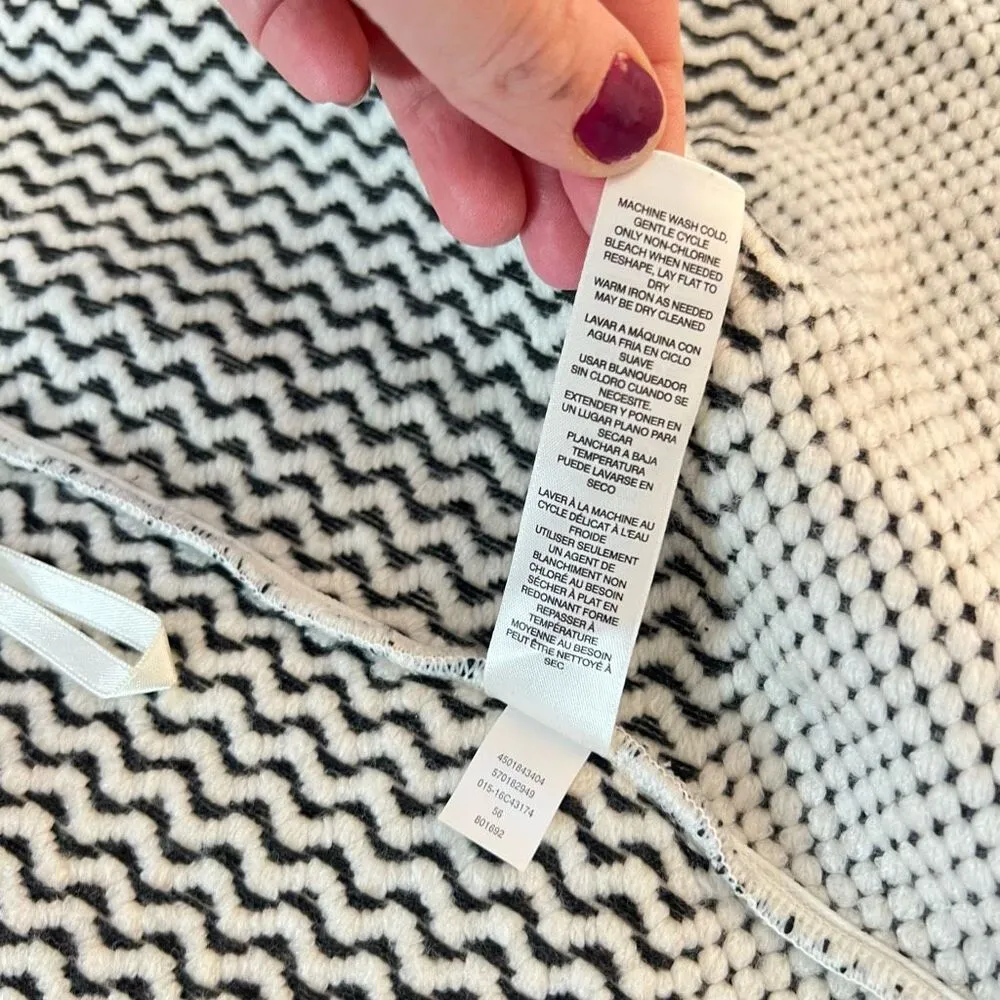 Chico's Gigi Black White Wool Blend Textured Knit Fringe Cardigan Vest Size 2 - Image 9