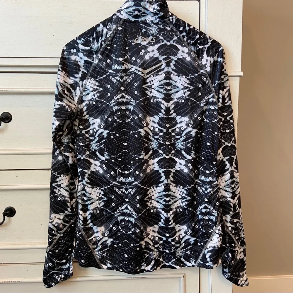 Asics Lite-Show Favorite Half Zip Jacket.  Size Large. New With Tags. - Image 2