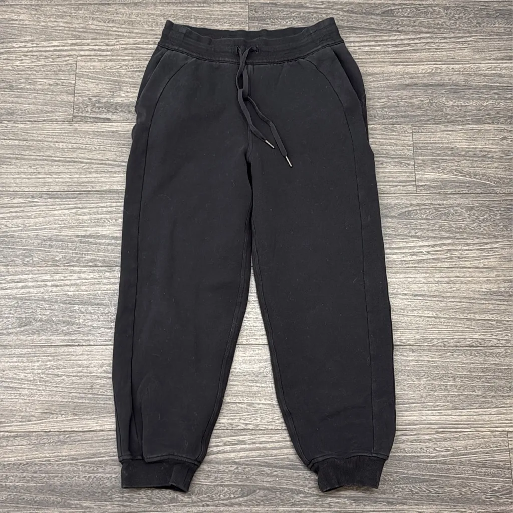 Lululemon Scuba Relaxed High-Rise Jogger - Image 5