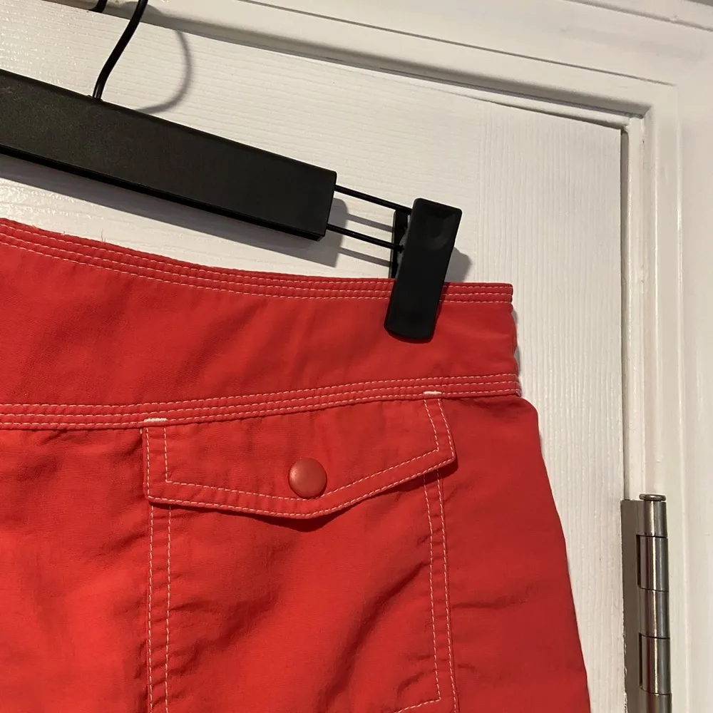 L.L. Bean Size 6 Pink Coral Contrast Stitch Nylon Hiking Outdoor Shorts Red - Image 5