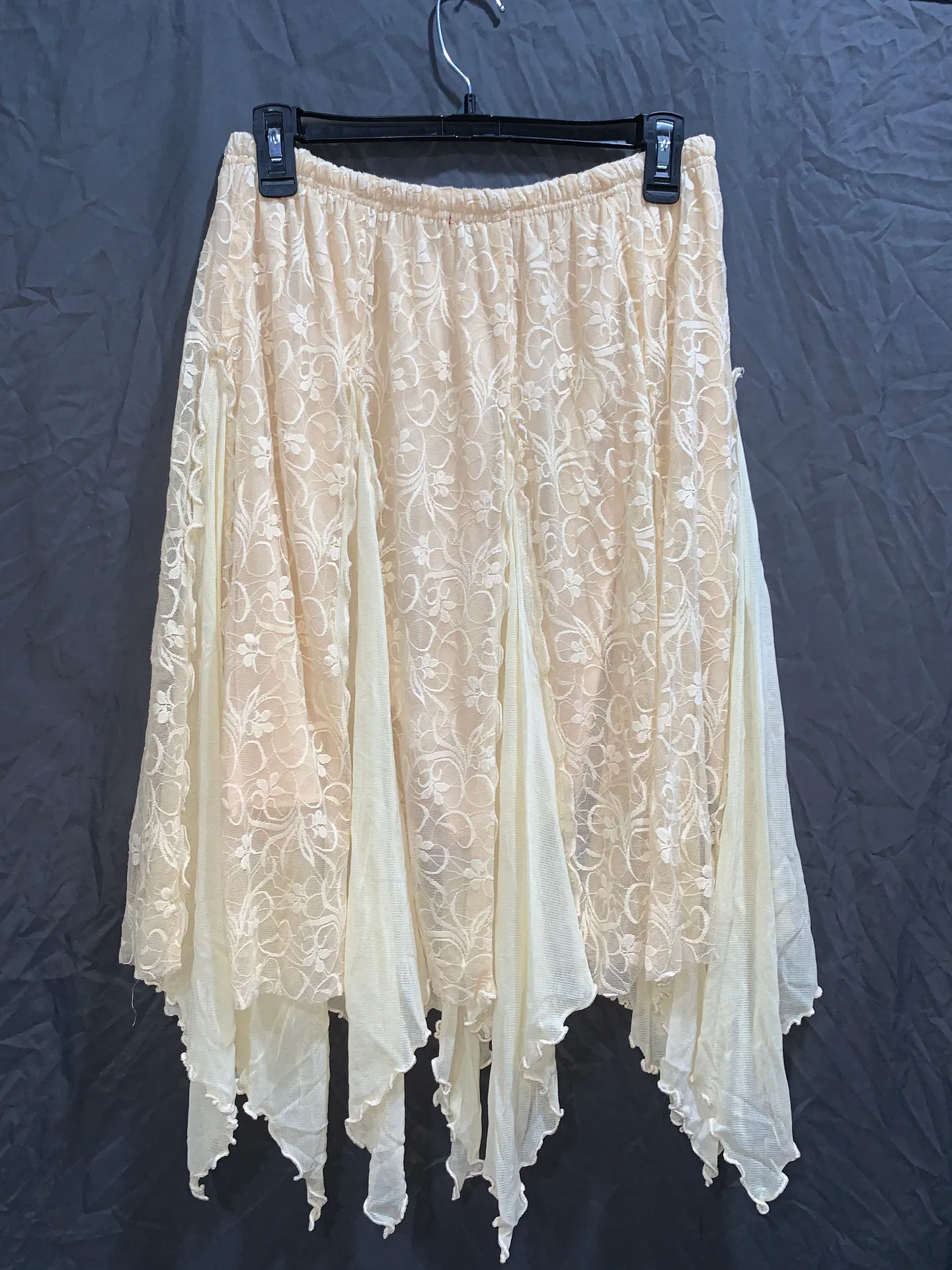 Moa Vintage Lacey Skirt - Image 3