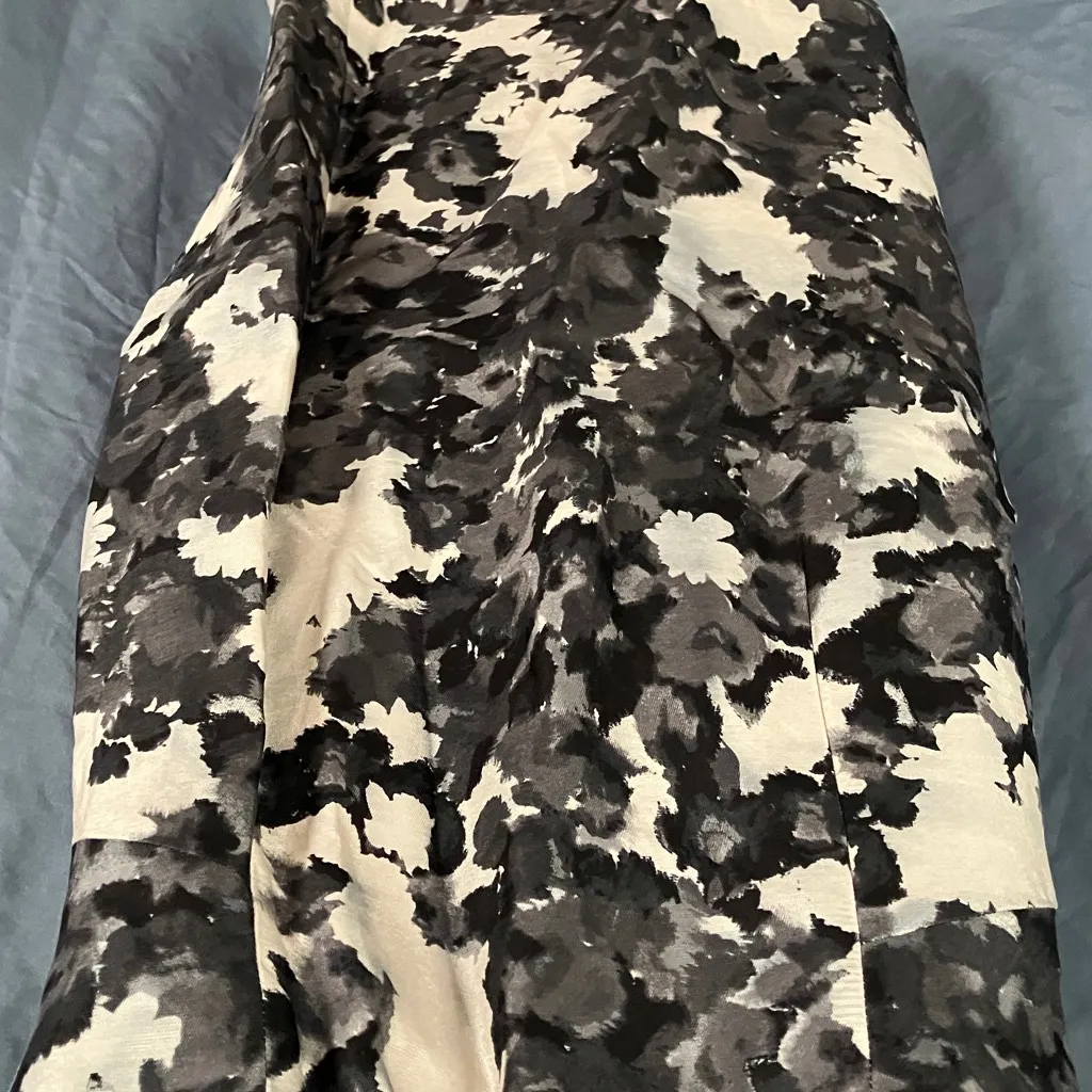 Kate Spade: Black & White Floral Mini Dress- Silk Blend- 2 - Image 5