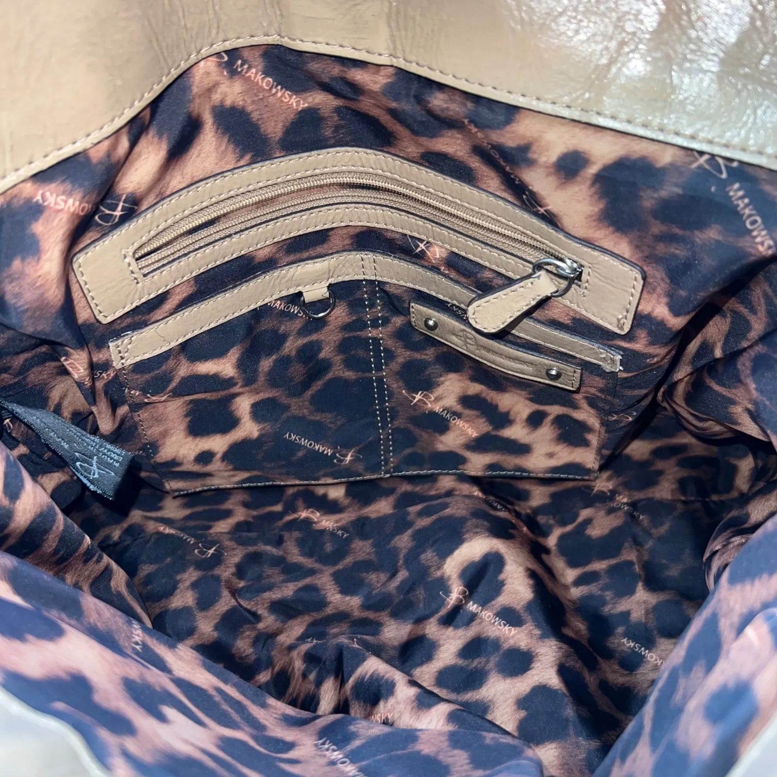 B Makowsky Leather Satchel Shoulder Bag Camel Taupe Gold Tone Hardware Tan - Image 7