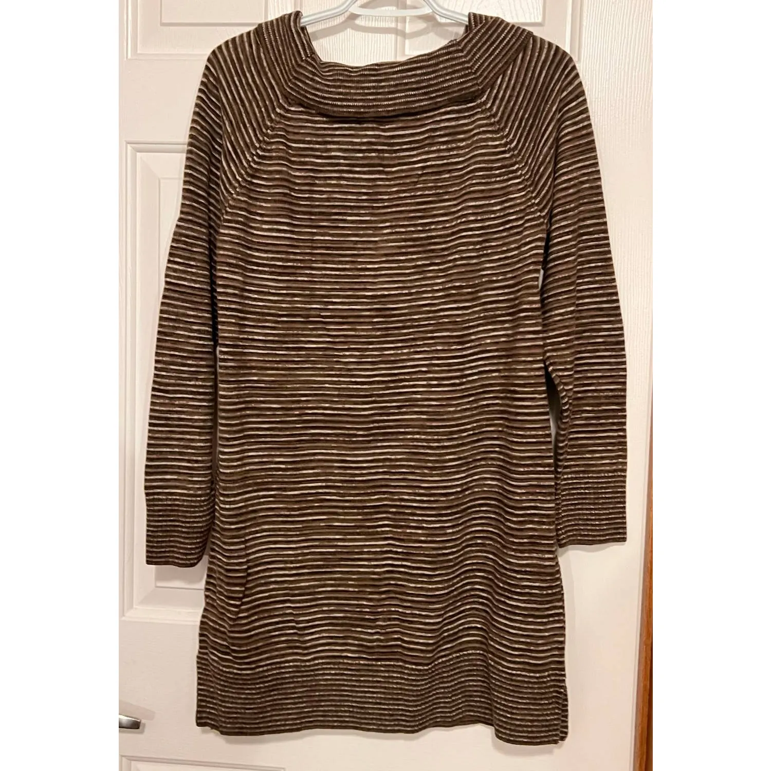 Eight Eight Eight Women's Cowl‎ Neck Sweater Green Brown Size L Size L - Image 2