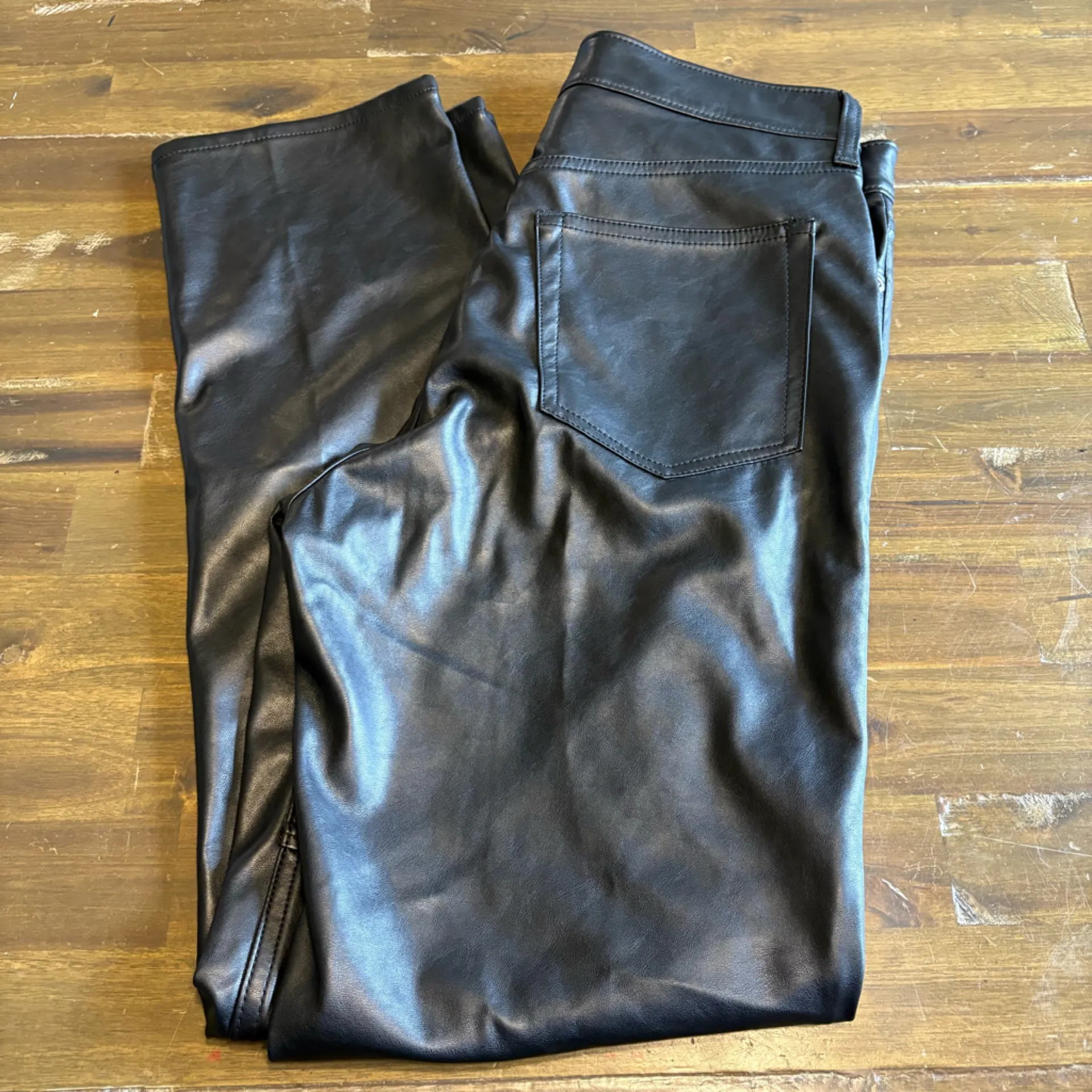 GAP Black Cheeky High Rise Straight Leg Pants 30 10 Large Faux Vegan Leather - Image 5