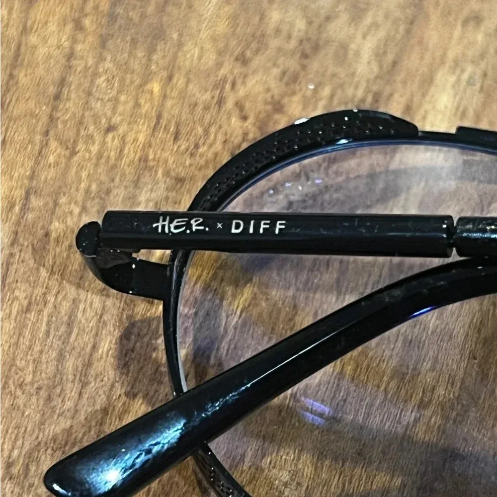 FINAL PRICE Diff Eyewear Glasses - Image 3