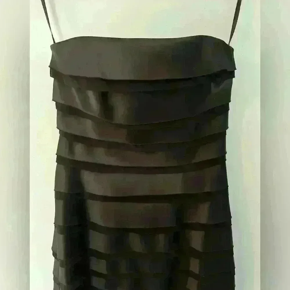 White House Black Market Ruffle Layered Satin Strapless Pencil Dress Size 2 - Image 2