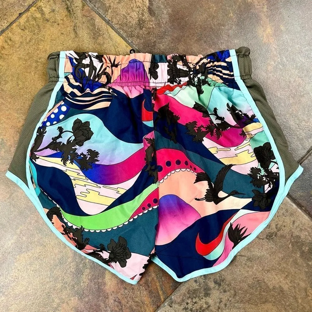 Nike Dry-Fit Temp Clash Women’s Running Shorts Small - Image 6