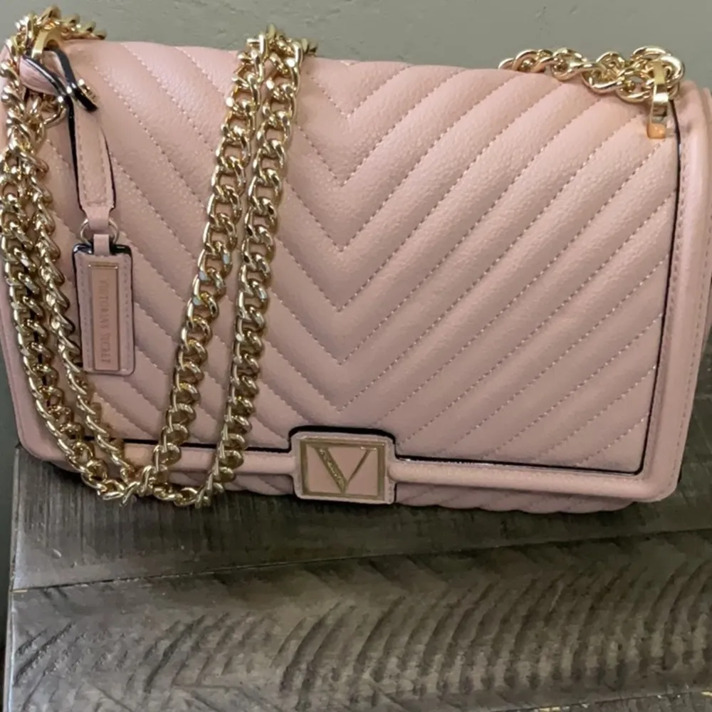 Victora Secret Pale Pink Quilted Shoulder Crossbody - Image 9