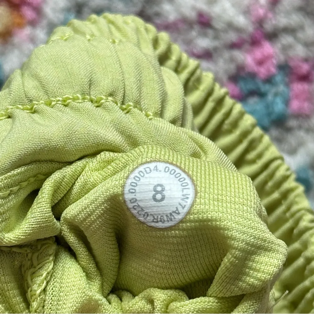 Lululemon Hotty Hot Short II 2.5" Lemon Vibe Yellow Shorts Women’s 8 Regular - Image 9