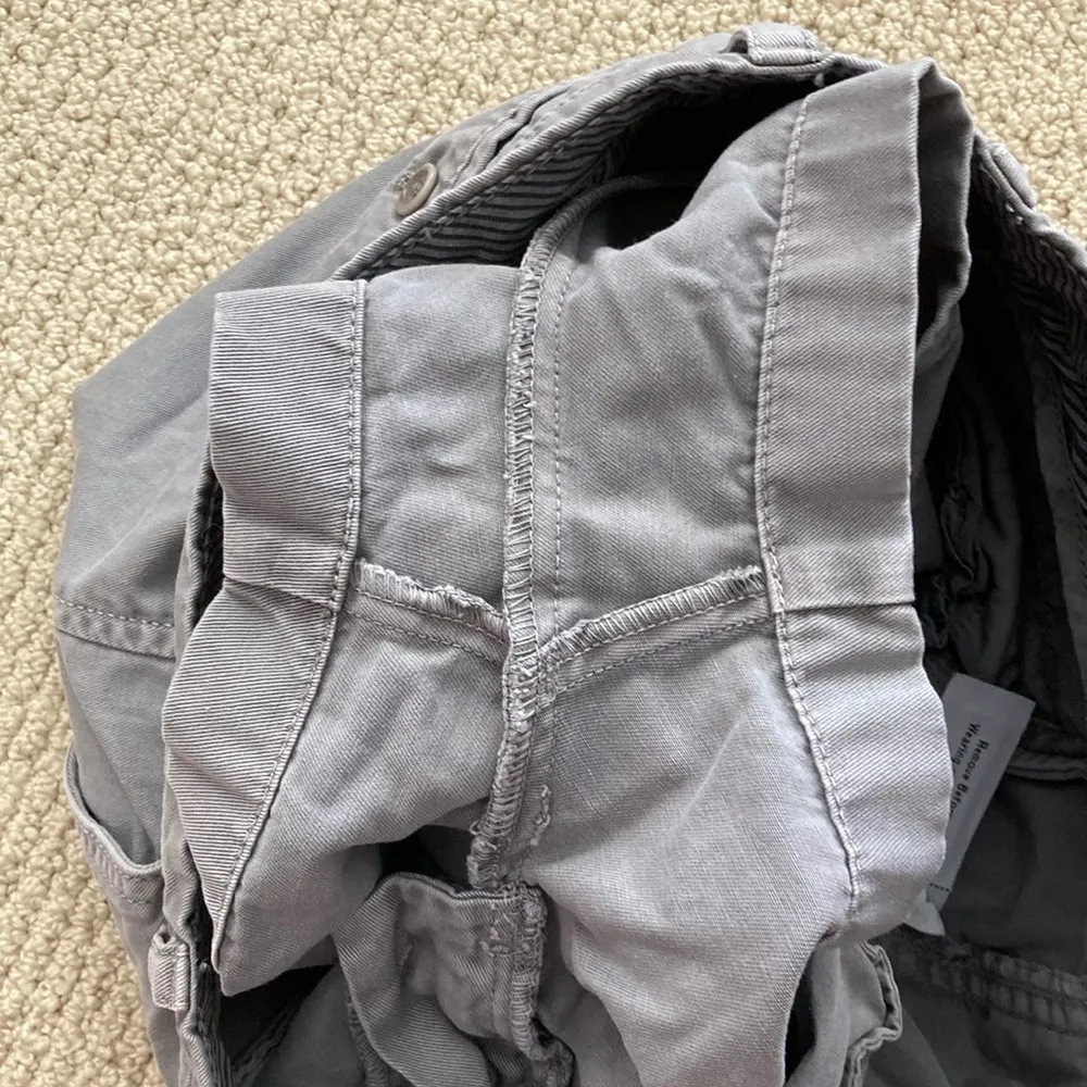 J. Crew Chino Shorts Size 4 Thick Fabric Preppy 100% Cotton Casual Grey EUC - Image 7