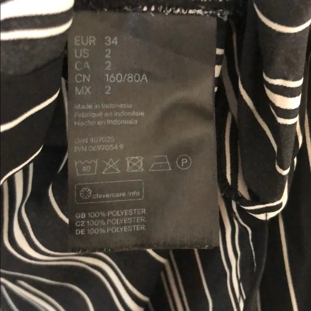 H&M Black & White Striped Buttoned Blouse‎ Sz 2 - Image 5