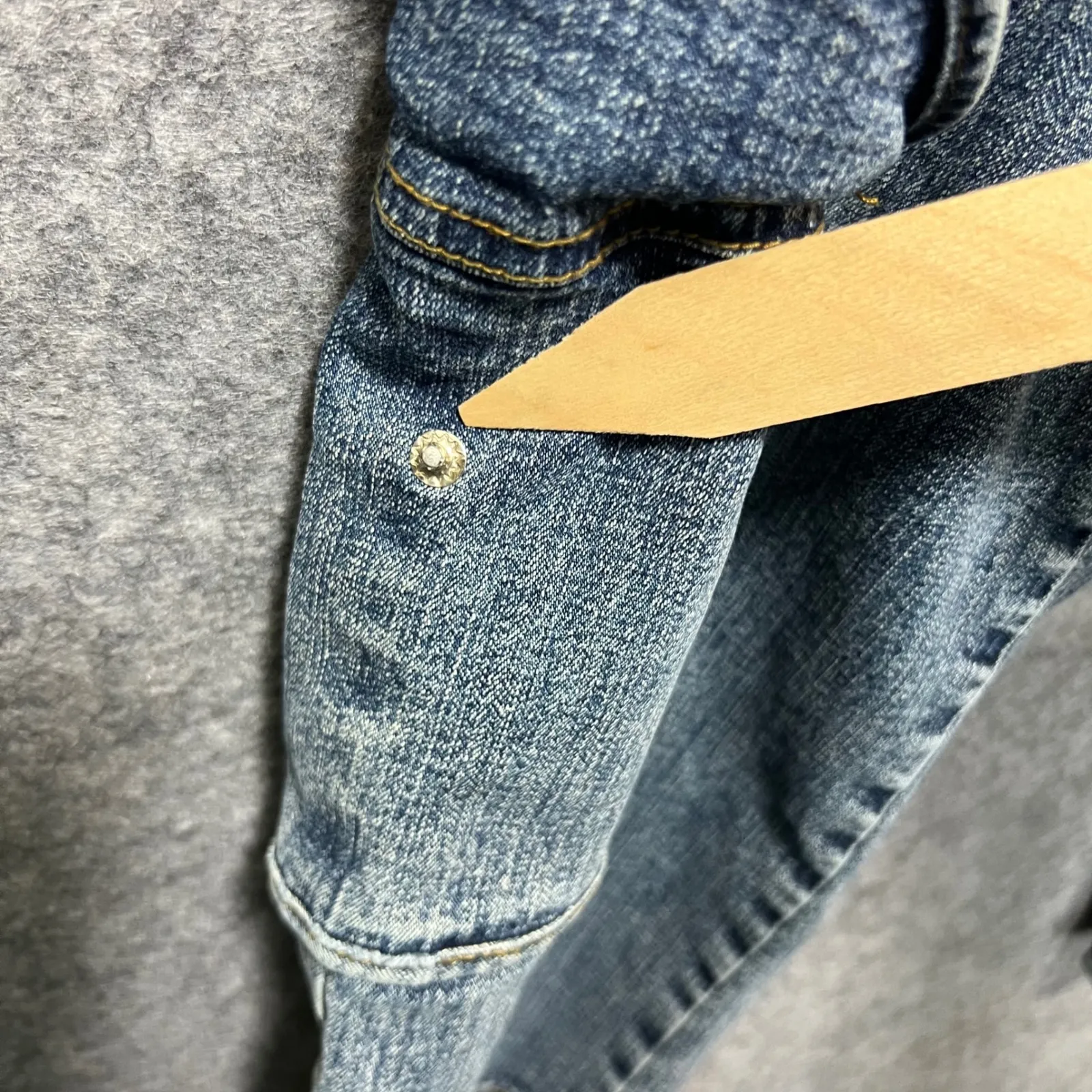 Y2K Women's Cargo Capri Jeans Size 7/8 Low Rise Distressed Pockets USA Blue - Image 7