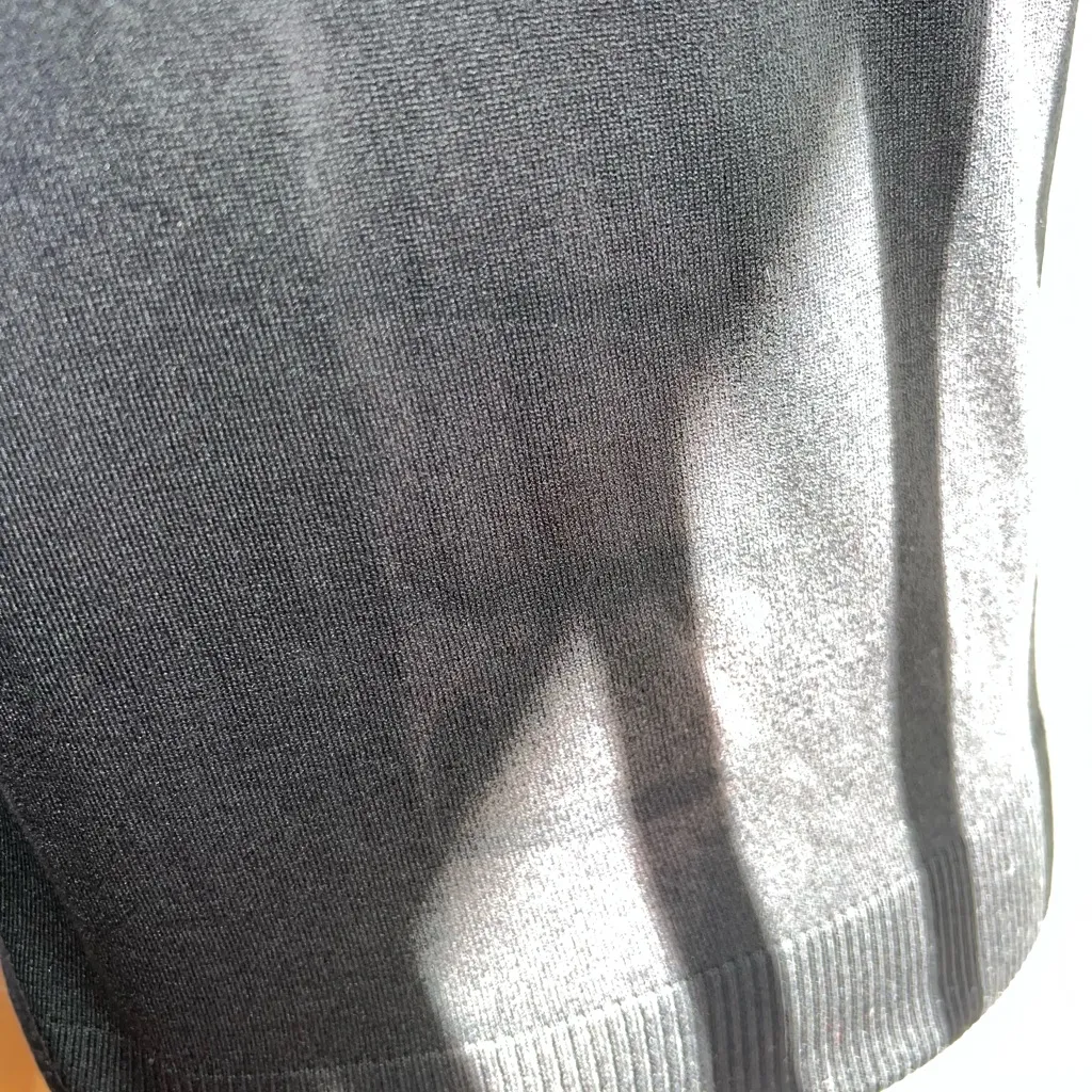 J.Crew Vintage Lightweight Slim Fit Black Sweater Vest Women’s Size M - Image 8