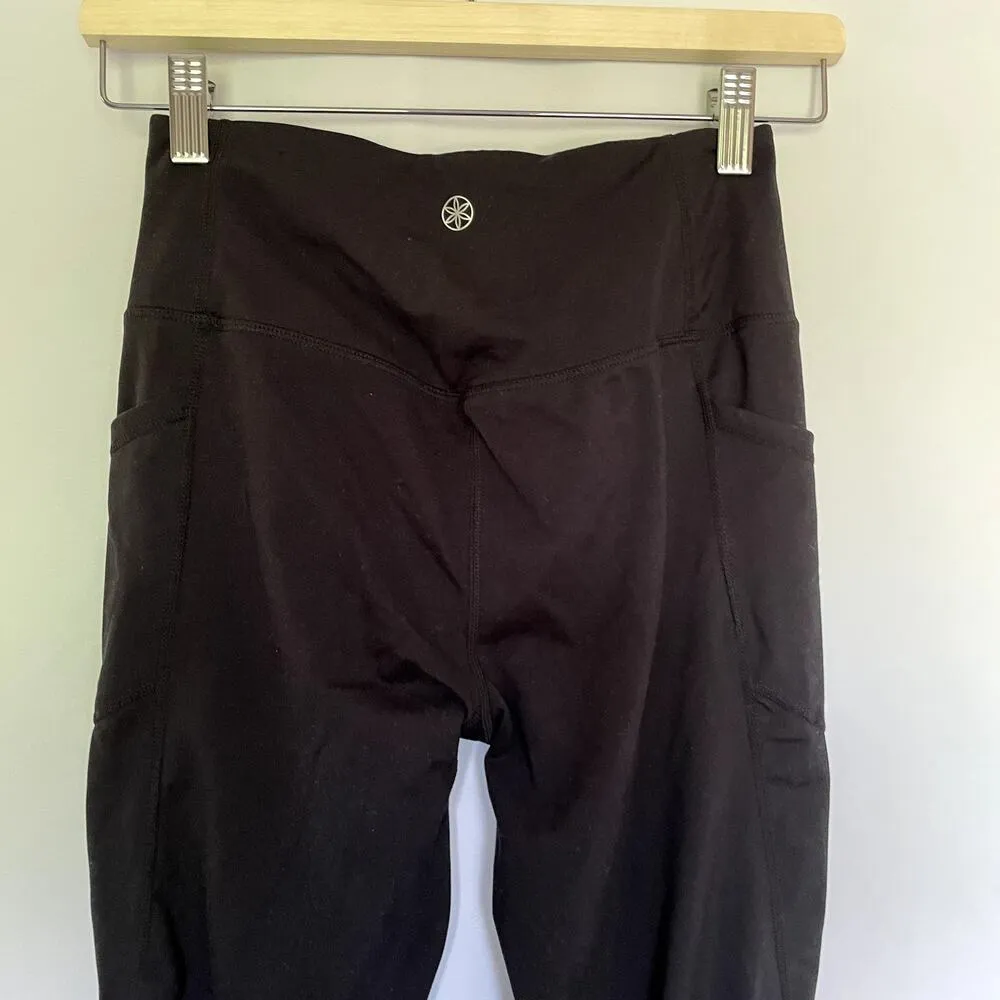 Gaiam black workout leggings flare leg pockets casual athleisure women's size S - Image 6