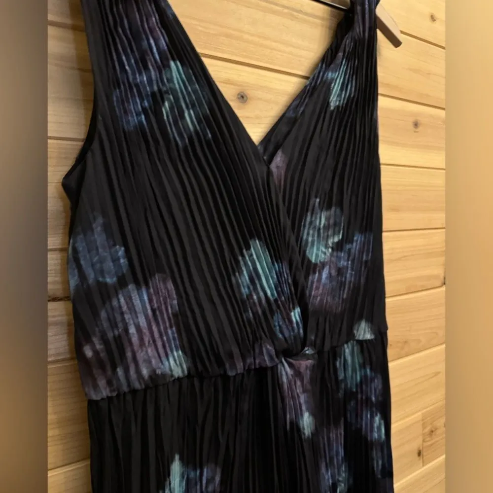 NWOT Vince Size 12 Pleated Twist Front Watercolor Floral Print Midi Dress - Image 2