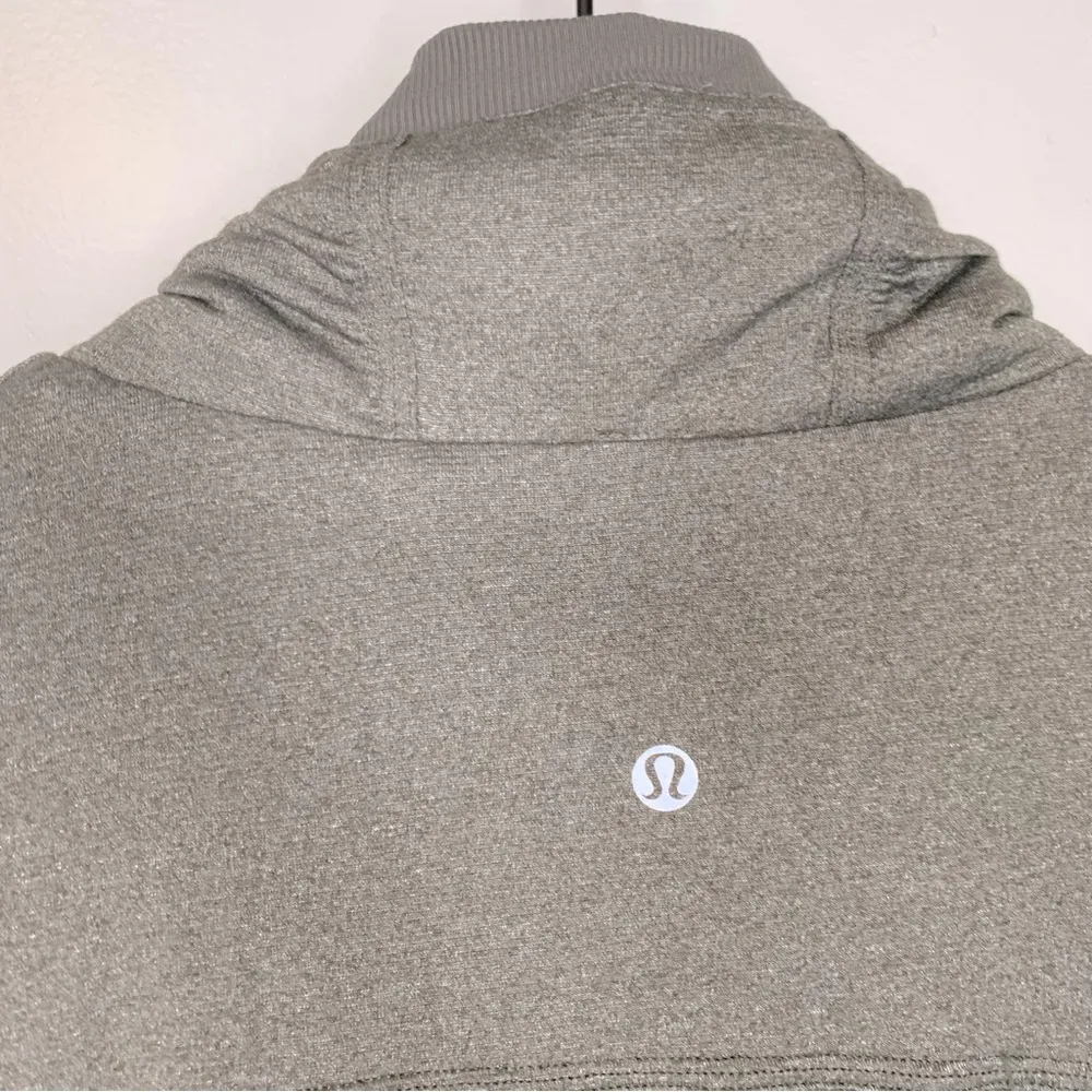 Lululemon Cool Down Jacket 6 Womens Gray Full Zip Rouched Reversible - Image 5