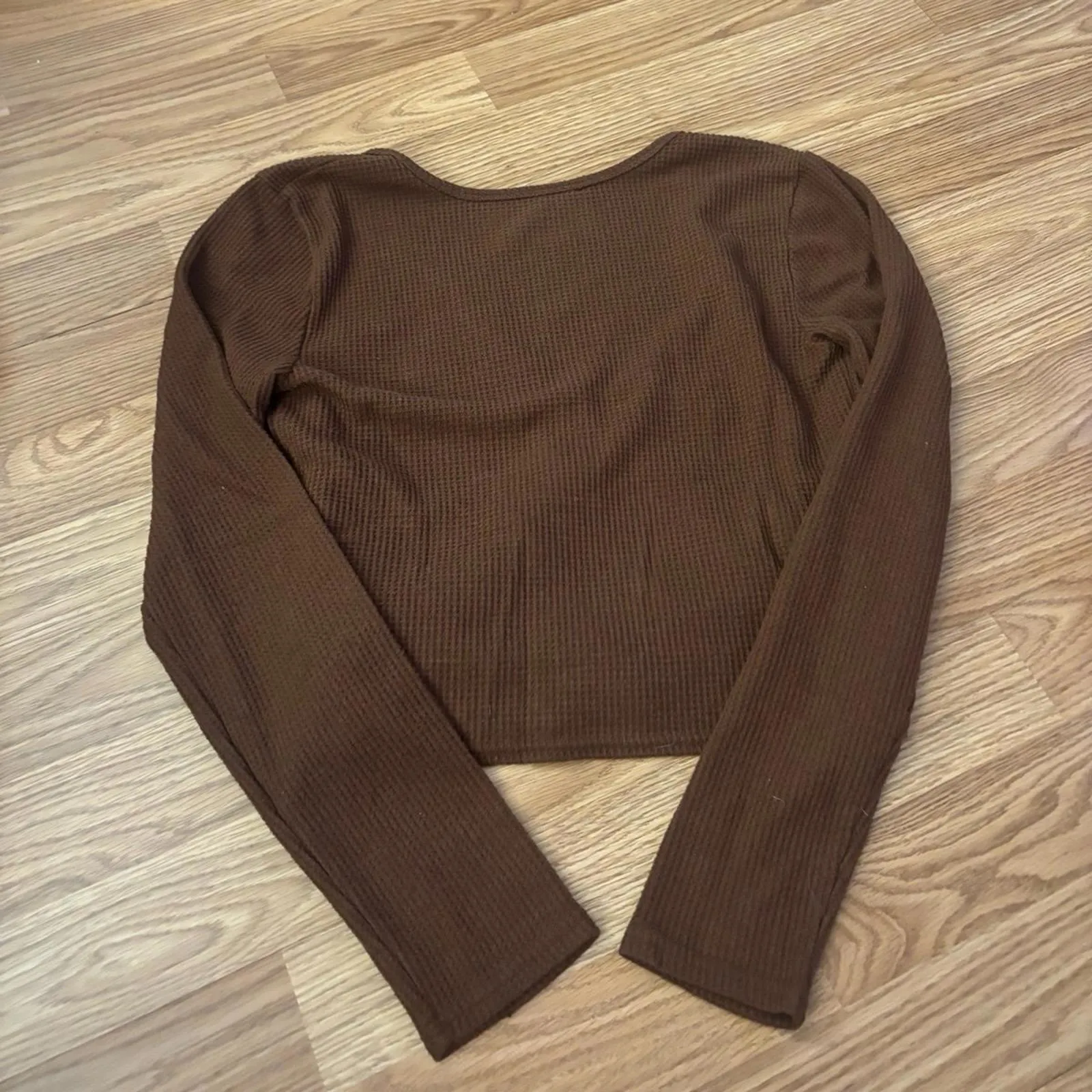 Aerie Waffle Knit Cropped Long Sleeve Top Size Medium - Image 2
