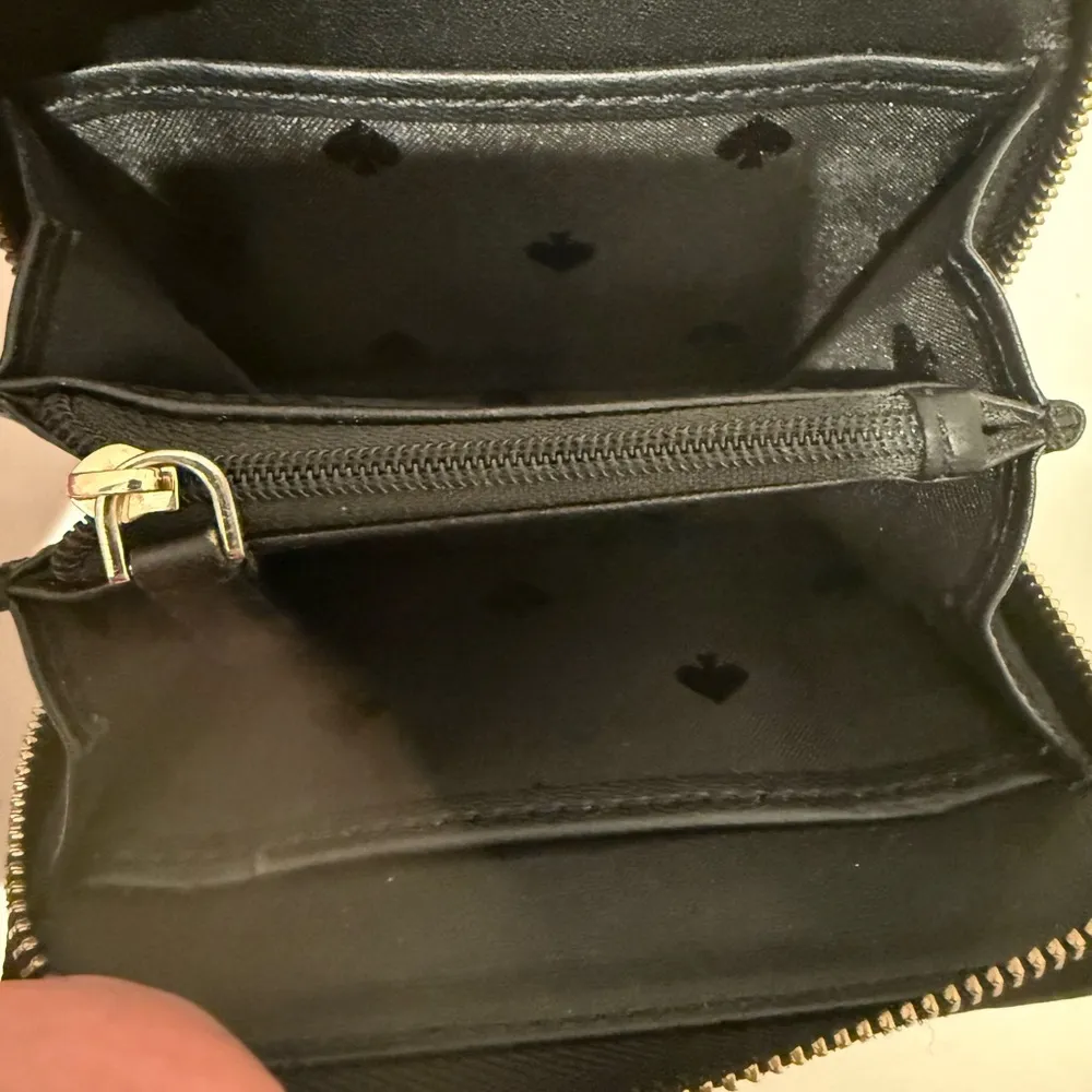 Kate Spade Jeanne Black Leather Zip Around Wallet Key Chain Ring Small - Image 7