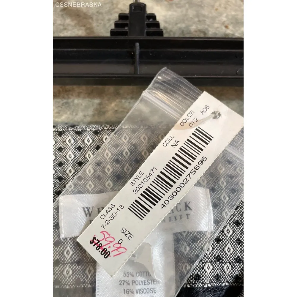 White House Black Market Black White‎ Women's Capri Dress Pants - Size 0 - Image 5