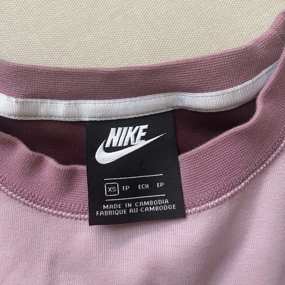 Nike Sportswear Tech Fleece Sweatshirt - Image 9