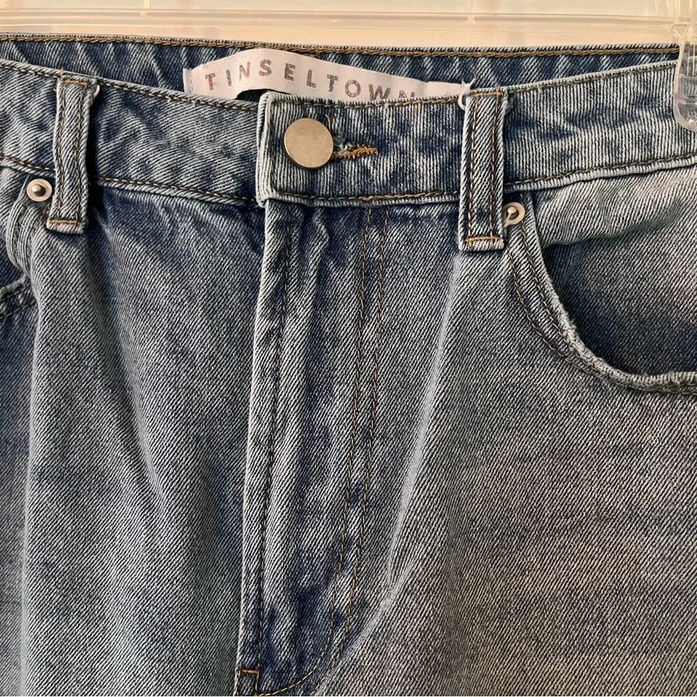 TINSELTOWN Women’s Straight Leg Distressed Ripped Denim Jeans - Image 9