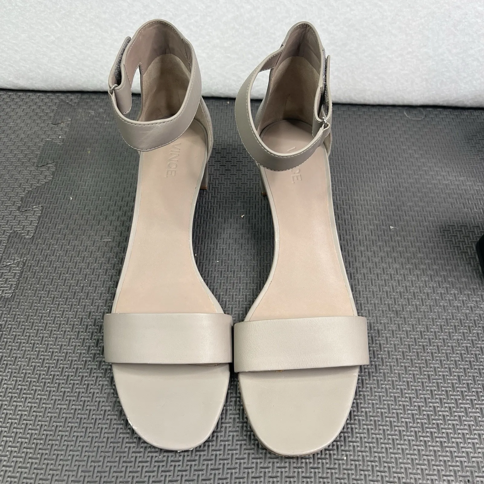 Vince Leather Ankle Strap Sandals Women's 11 M Beige Minimalist Block Heel Shoes - Image 2