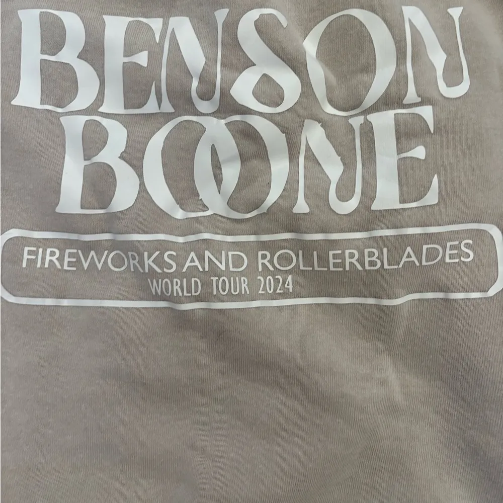 Cream Benson Boone Sweatshirt - Image 2