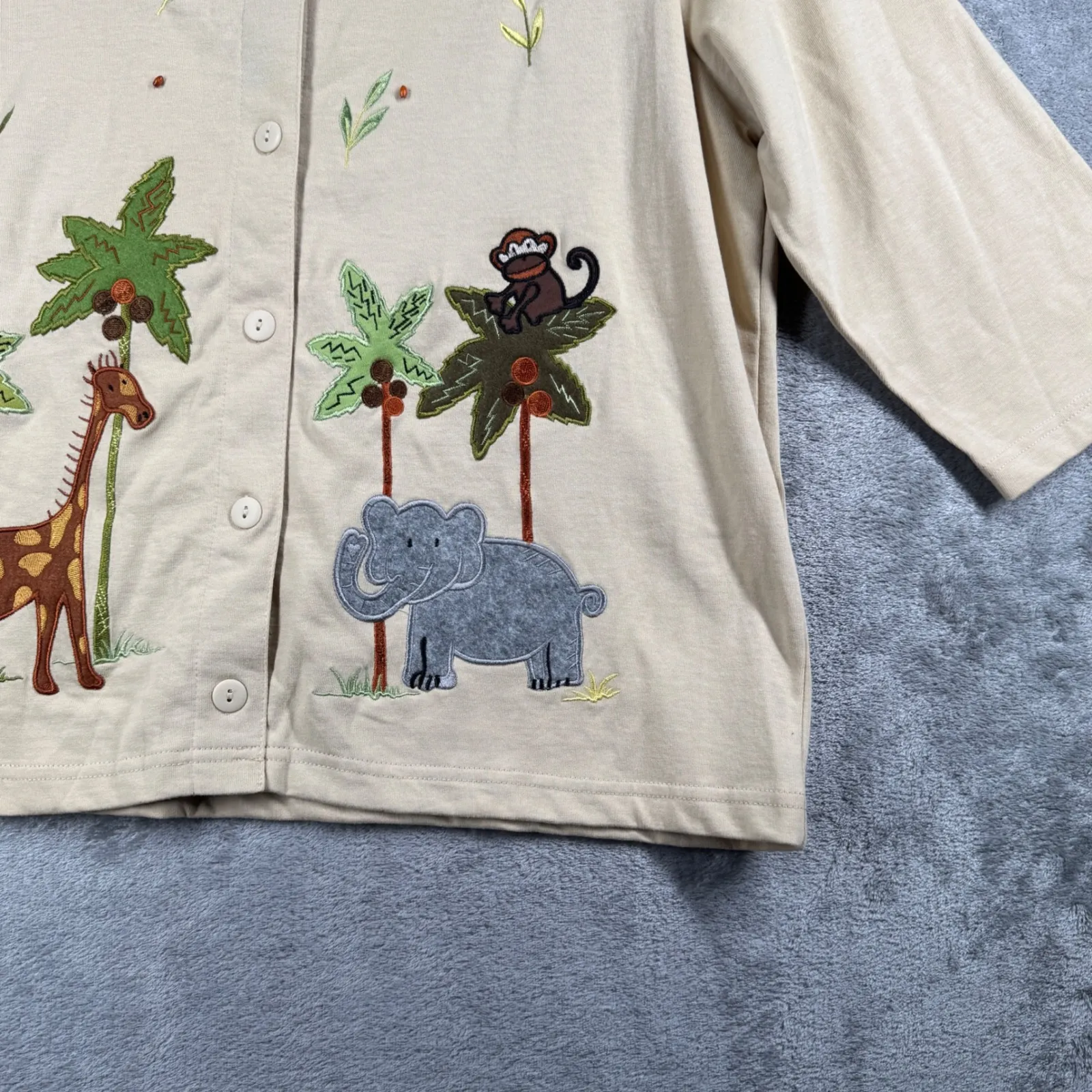 Onque‎ Casuals Cardigan Large Safari Monkey Giraffe Elephant Embroidered Novelty Tan - Image 6
