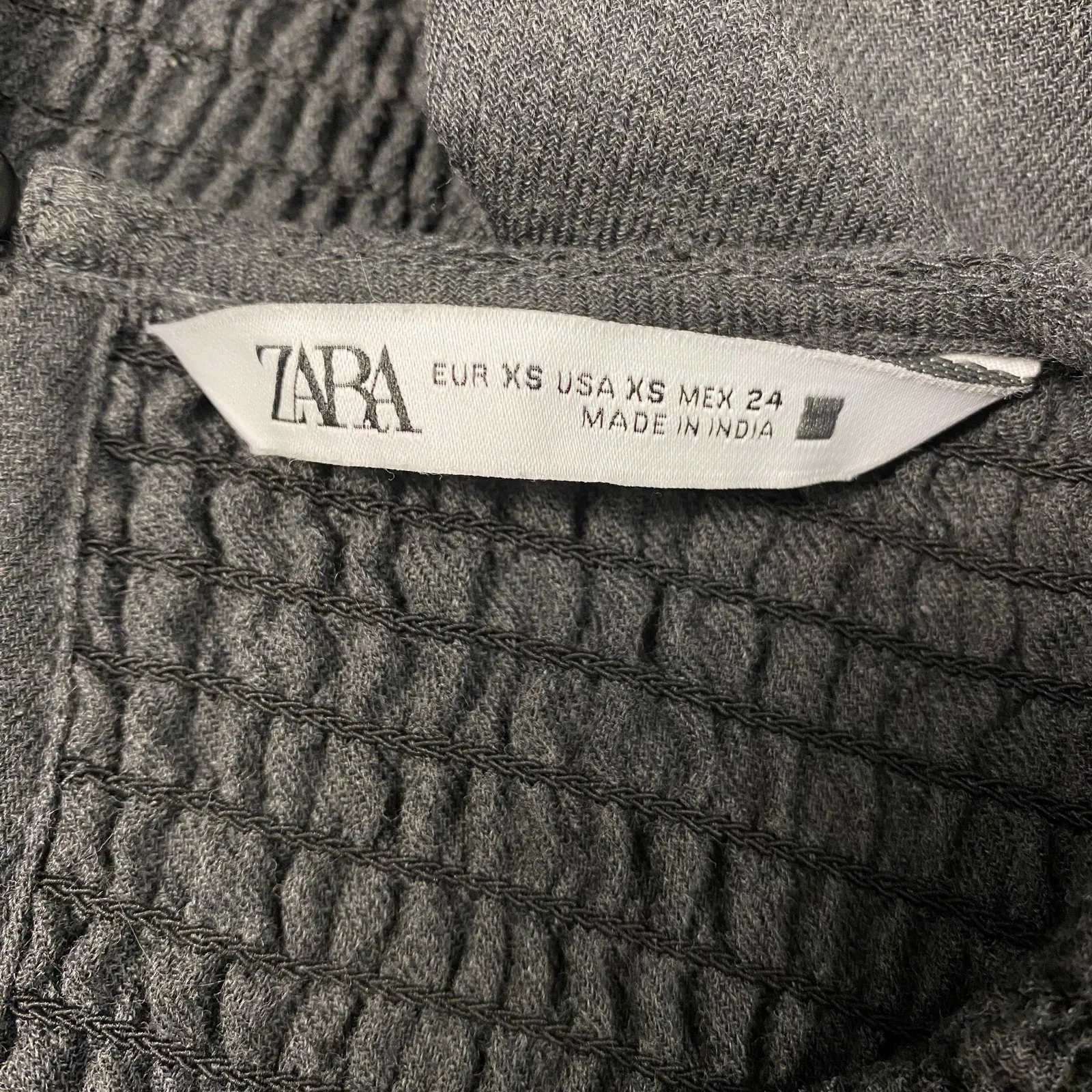 Zara Stretchy Ruffle Sleeve Cropped Top Womens‎ Size XS Gray Boho - Image 2