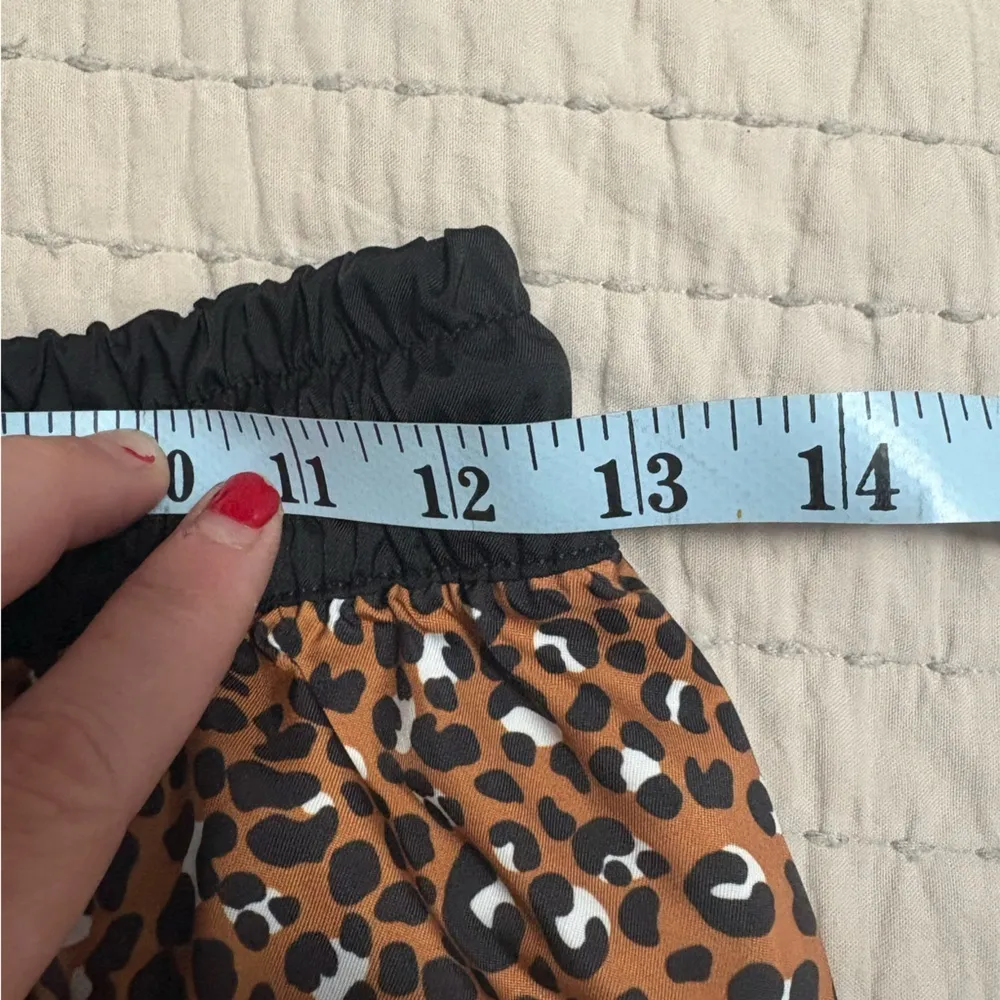 Nike Leopard Print 3 Inch Dri-Fit Shorts Size Small EUC‎ - Image 6