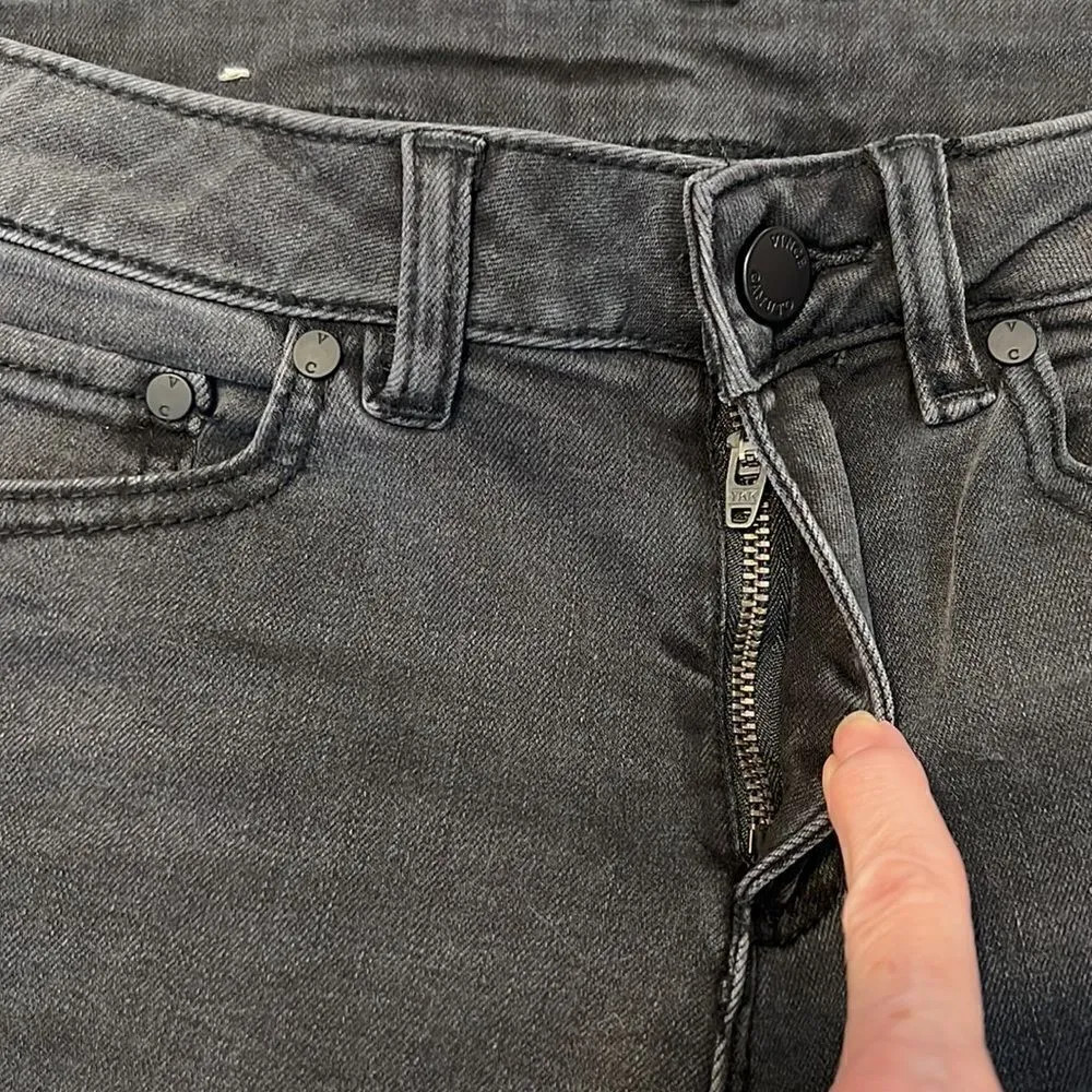 Vince Camuto sz 27/4 black straight leg jeans w/black velvet strip down legs EUC - Image 4