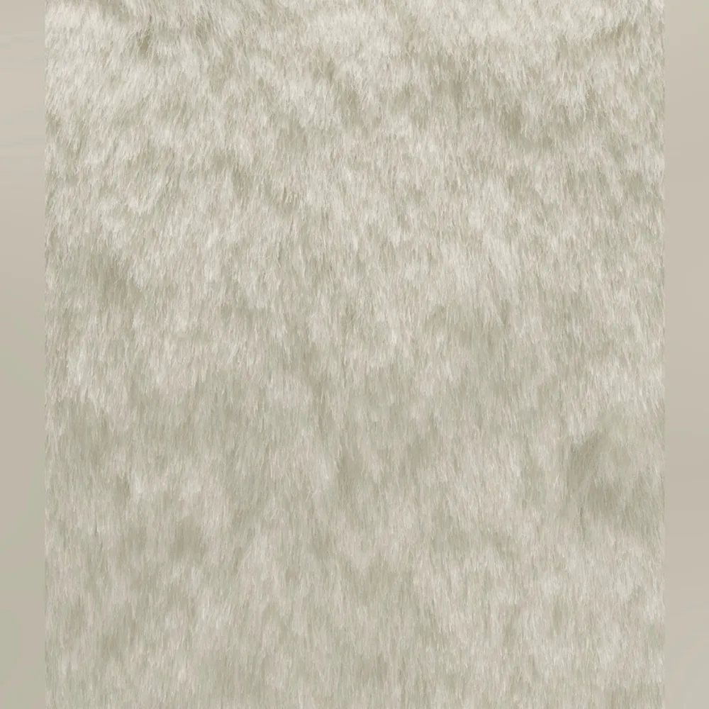 Lululemon Everywhere Belt Bag Plush Fleece, Color Bone/ Silver, 1L, NWT - Image 5