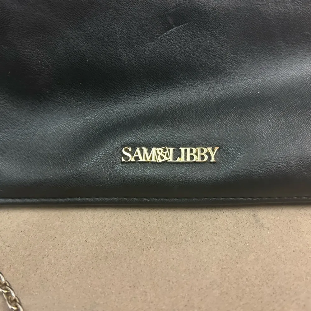 Purse Sleek Black Crossbody Bag with Chain Strap-Sam&Libby-very clean - Image 2
