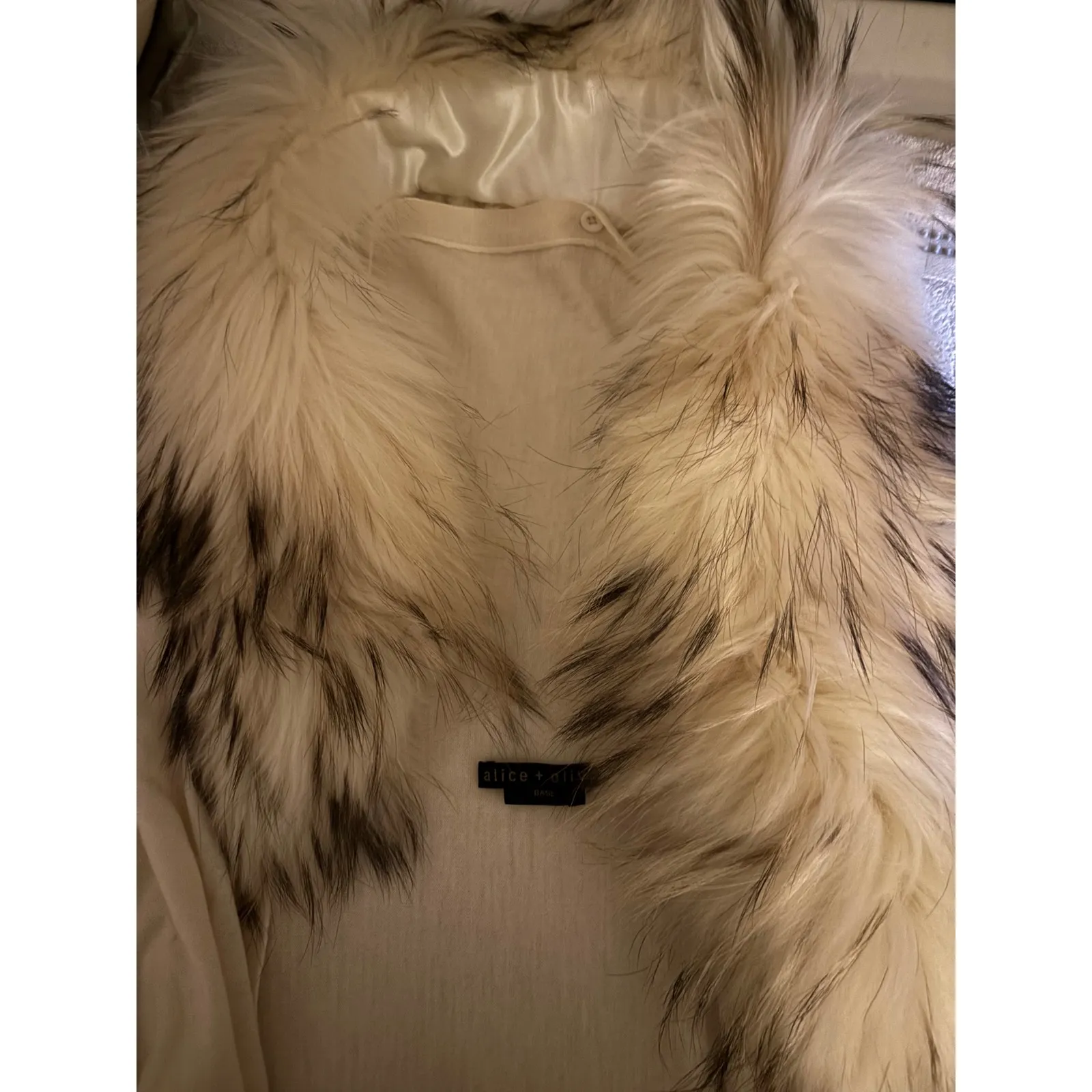 Alice Olivia Cream Knit Waterfall Cardigan  Fur Collar - Image 8