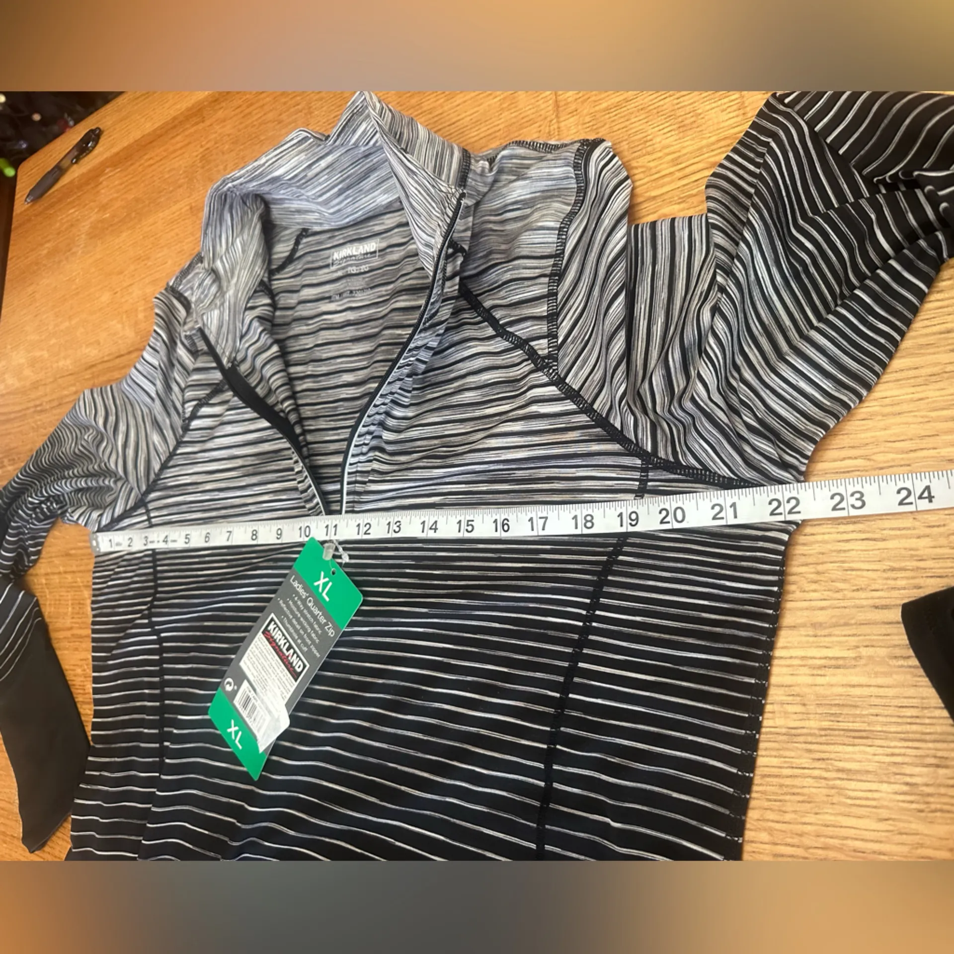 Kirkland’s Signature NWT quarter zip athletic pulloversz XL 22” p2p - Image 7