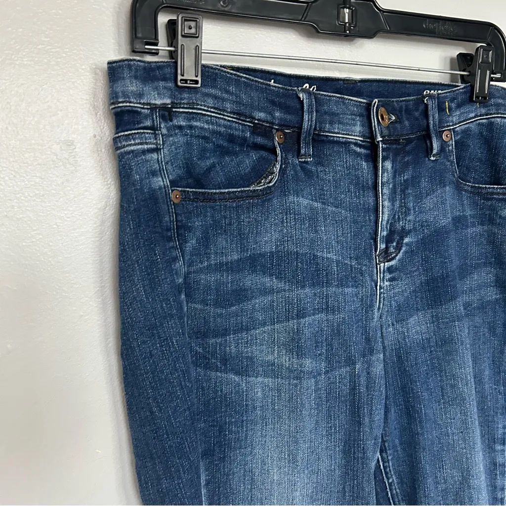 Classic Blue Women's Jeans - Image 3