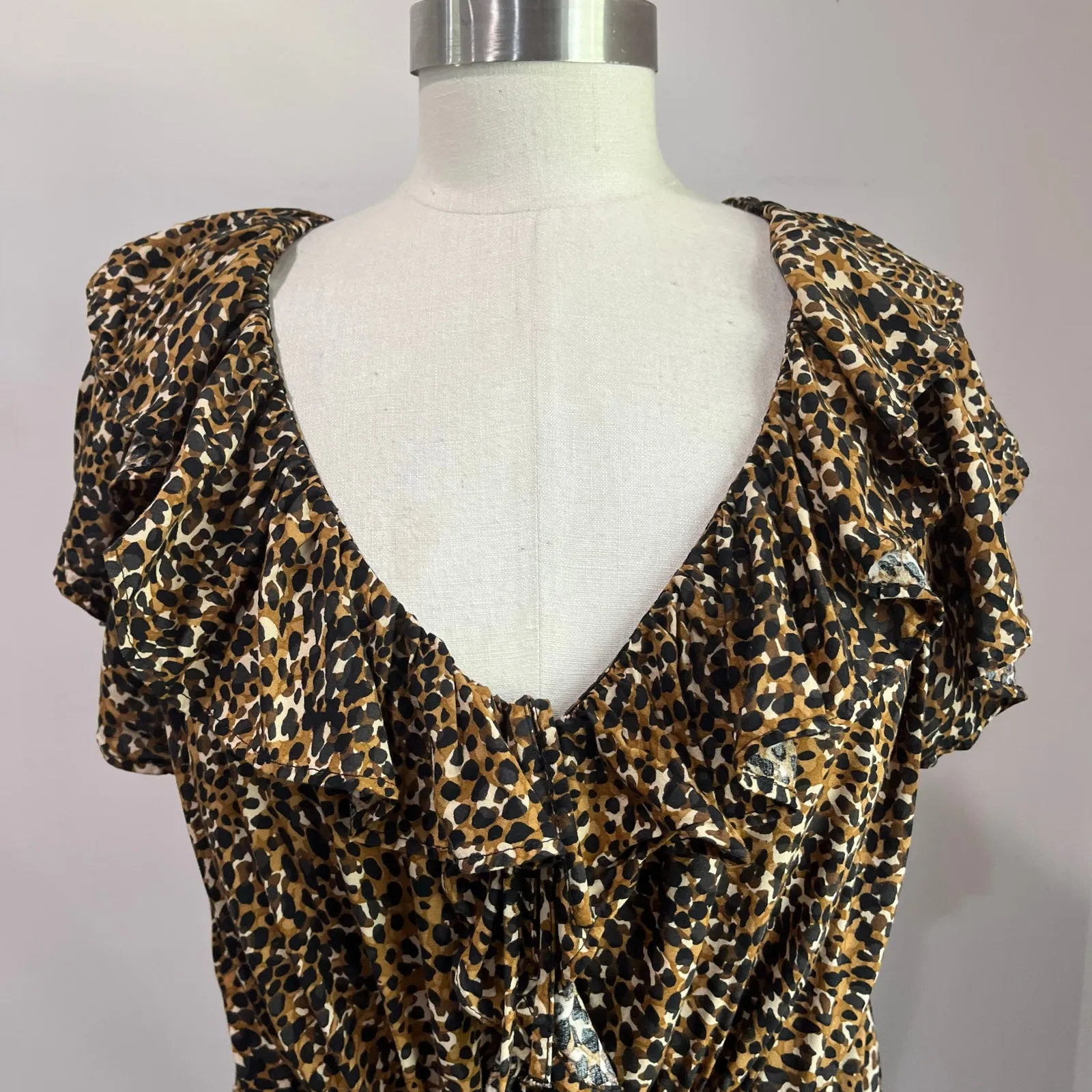 Old Navy Leopard Print Waist Defined Ruffle Trim Mini Dress Size XL - Image 4