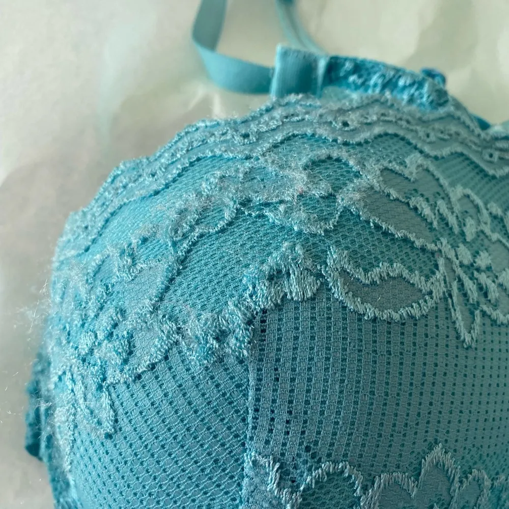 Rhonda Shear Blue Lace Bra. Size 40DD NWOT - Image 9