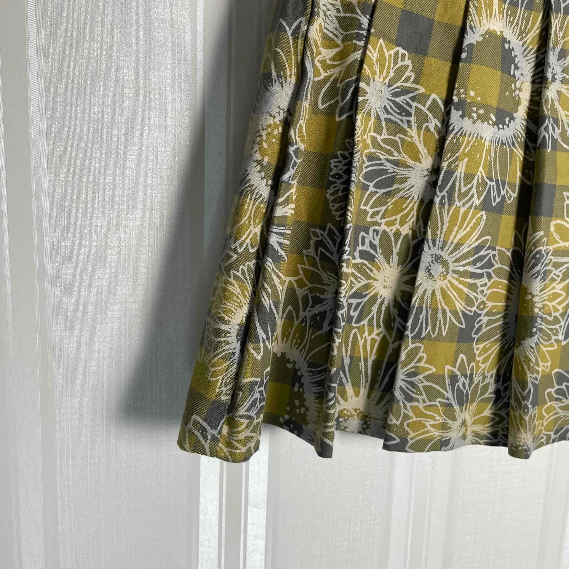 New‎ Urban Outfitters Womens Floral Gingham Pleated Academia A-Line Mini Skirt S - Image 2