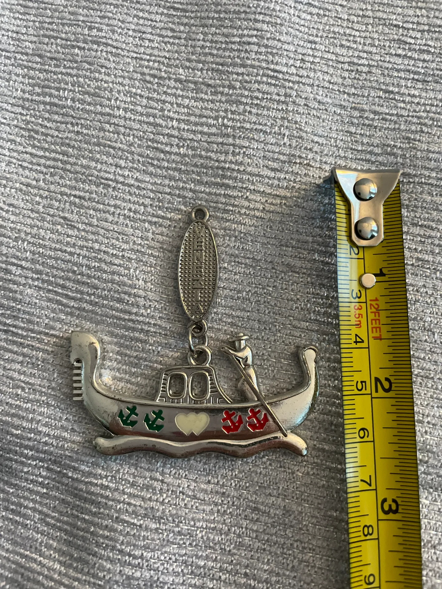 Vintage GONDOLA BOAT VENICE ITALY VENETIAN ITALIAN RHINESTONE charm. A few chipping in the rhinestones as pictured. Multiple - Image 5