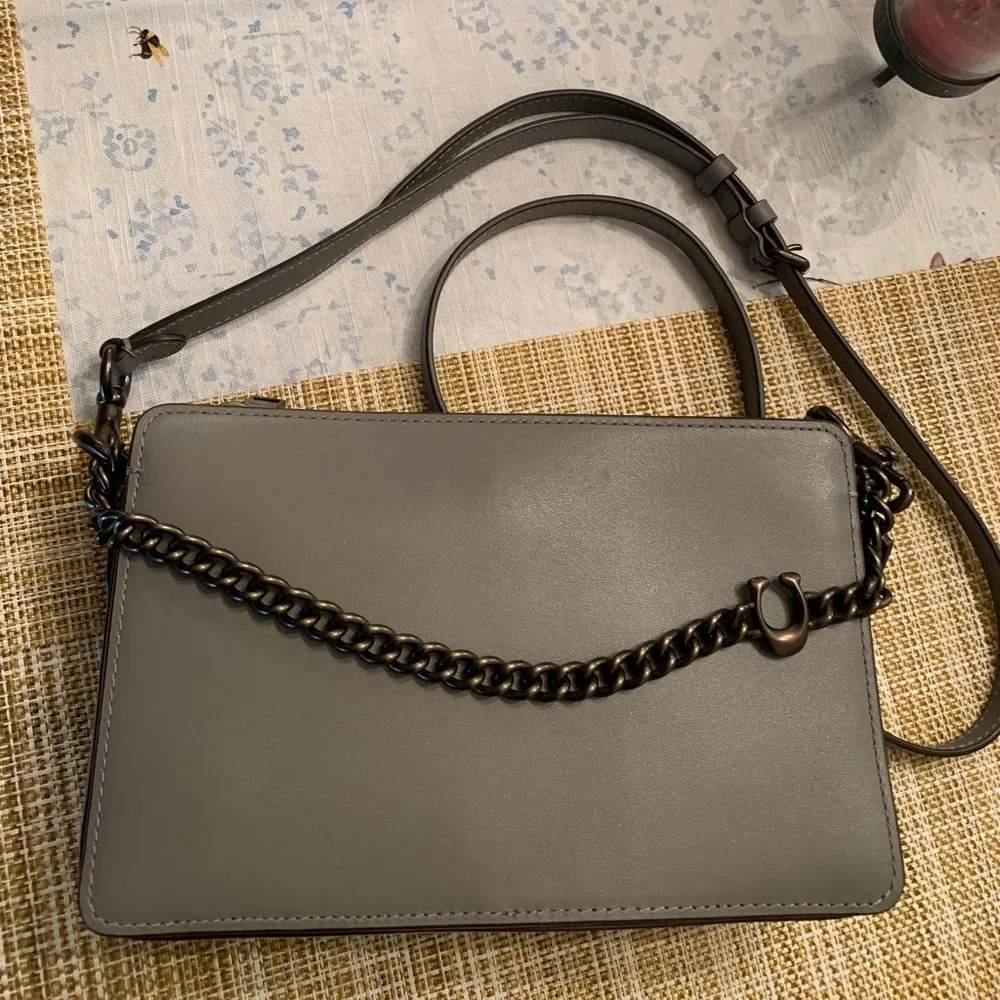 Authentic COACH 1941 Calf leather chain logo zip top Crosby - Image 3